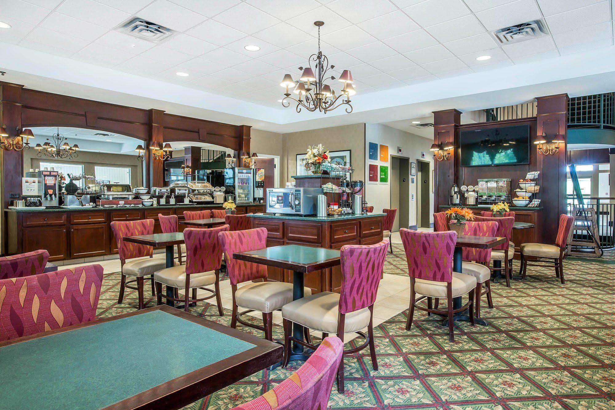 Comfort Inn & Suites Near Burke Mountain Saint Johnsbury Εξωτερικό φωτογραφία